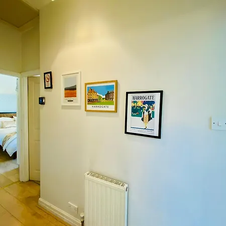 Views Over - 2bed Jade & Parking * Harrogate