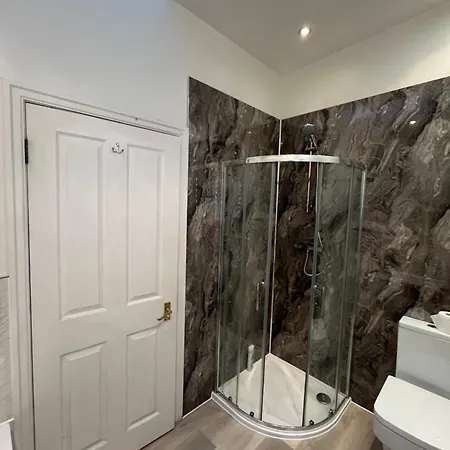 Apartment Views Over - 2bed Jade & Parking *