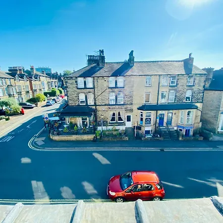 Views Over - 2bed Jade & Parking *