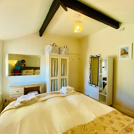 Views Over - 2bed Jade & Parking *