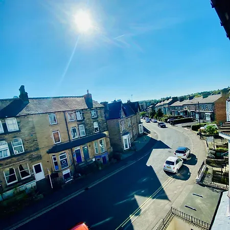Views Over - 2bed Jade & Parking * Harrogate