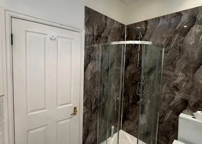 Апартаменты Views Over - 2bed Jade & Parking *