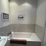 Views Over - 2bed Jade & Parking