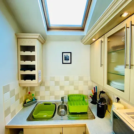 Views Over - 2bed Jade & Parking Apartamento