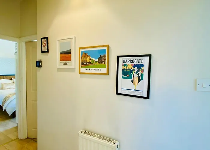 Views Over - 2bed Jade & Parking * Harrogate